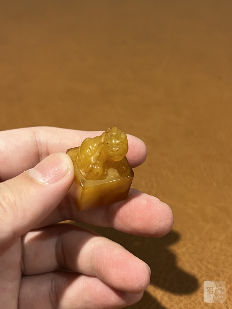 清 寿山石瑞兽钮印章 - 图6